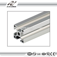 Sistema de perfil de aluminio bosch 30X30 de fácil montaje.